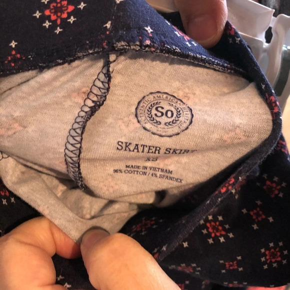 SO Skater Skirt Size XS Blue Patterned - Picture 3 of 3